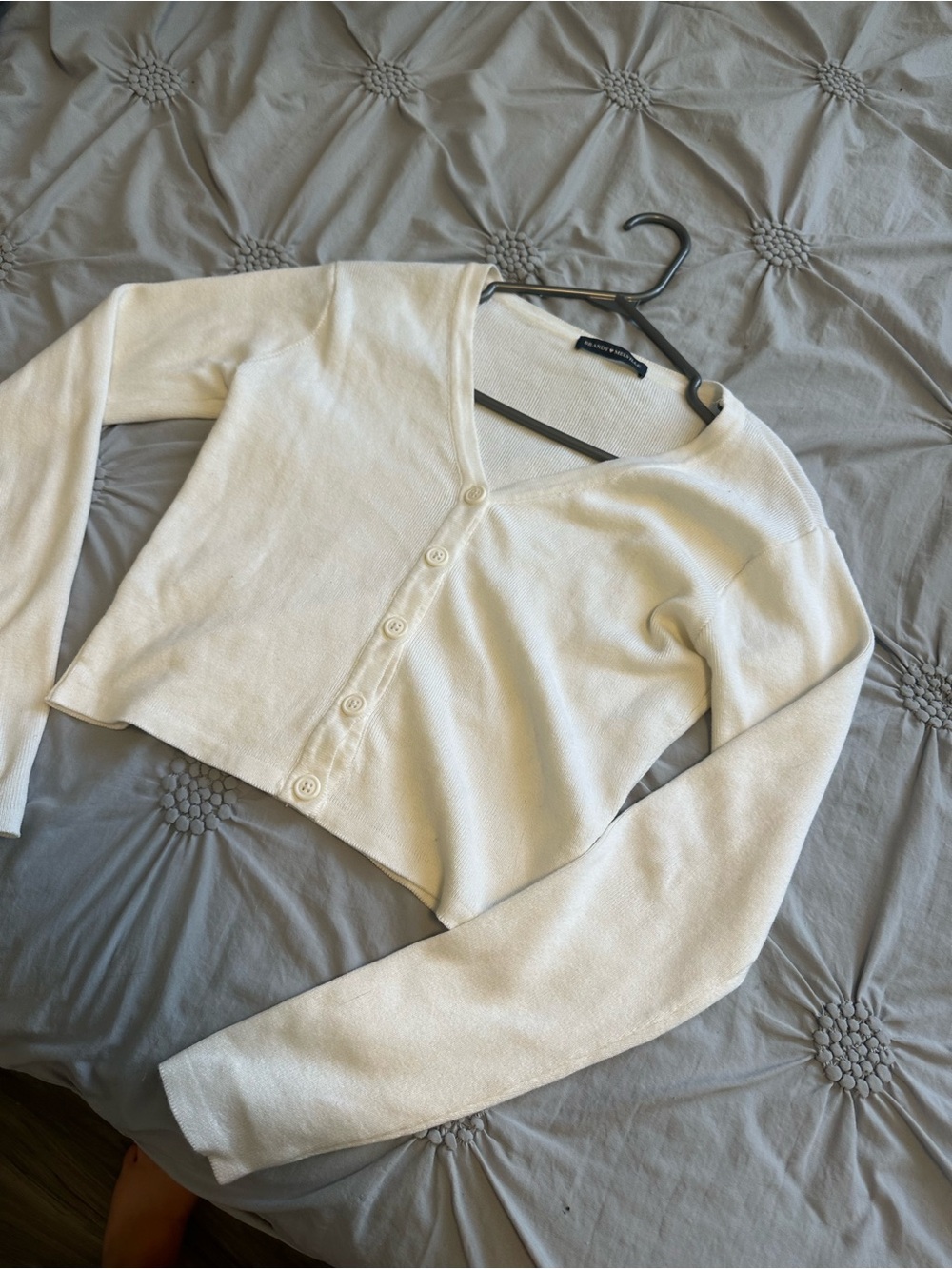 Brandy Melville Cream Button-Front V-Neck Cropped Cardigan